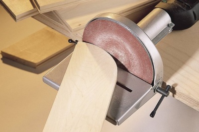 Круг абразивный шлифовальный на липучке Ø125 P36 (УПАКОВКА ПО 100ШТ) Круг абразивный шлифовальный на липучке Ø125 P36 (УПАКОВКА ПО 100ШТ)